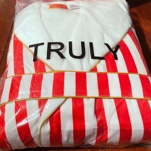 NEW Truly Beauty Limited Edition Very Sexy Holiday Bath Robe